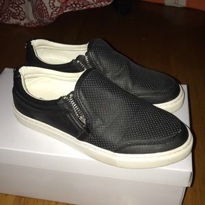 Black Steve Madden Slip on sneakers